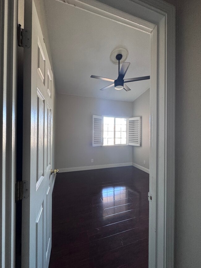 Room door view. - 5495 E Byrd Ave
