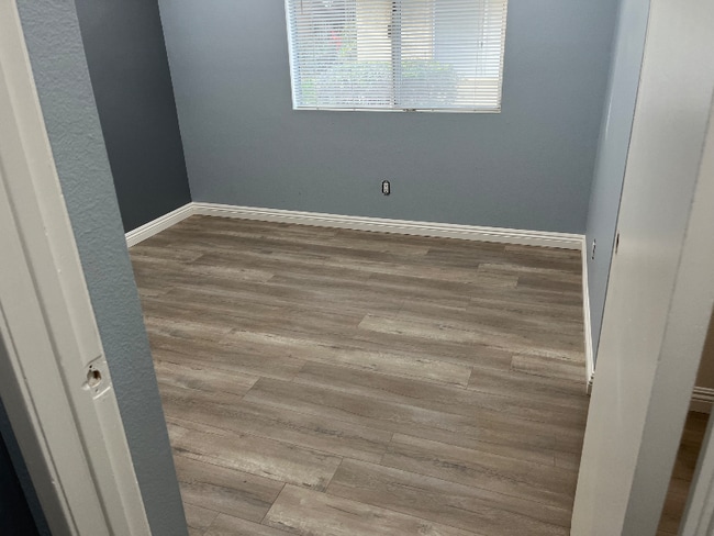 Building Photo - 2757 Bolker Dr