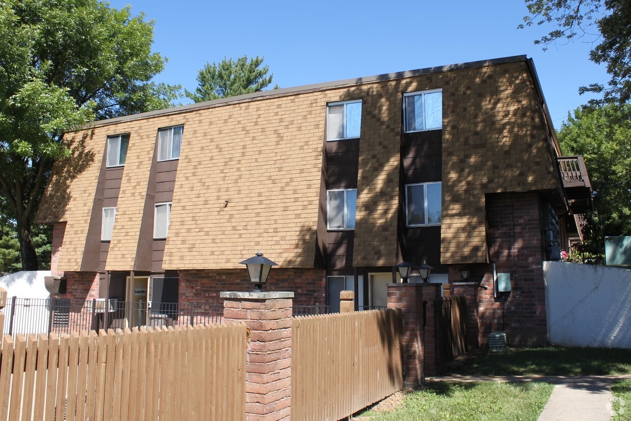 Spencer Creek Apartments Apartments in Saint Peters, MO