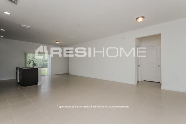Building Photo - "LIMITED TIME OFFER: Get 1 month FREE RENT...