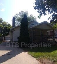 Building Photo - 2140 N Central Ave
