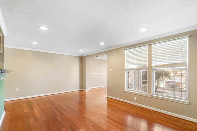 Foto del edificio - 7862 Cornerstone Way