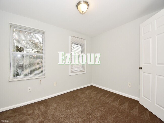Building Photo - 3 br, 1 bath House - 508 N Montford Ave