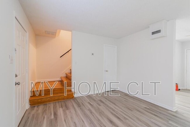 Foto del edificio - 1314 Boone St
