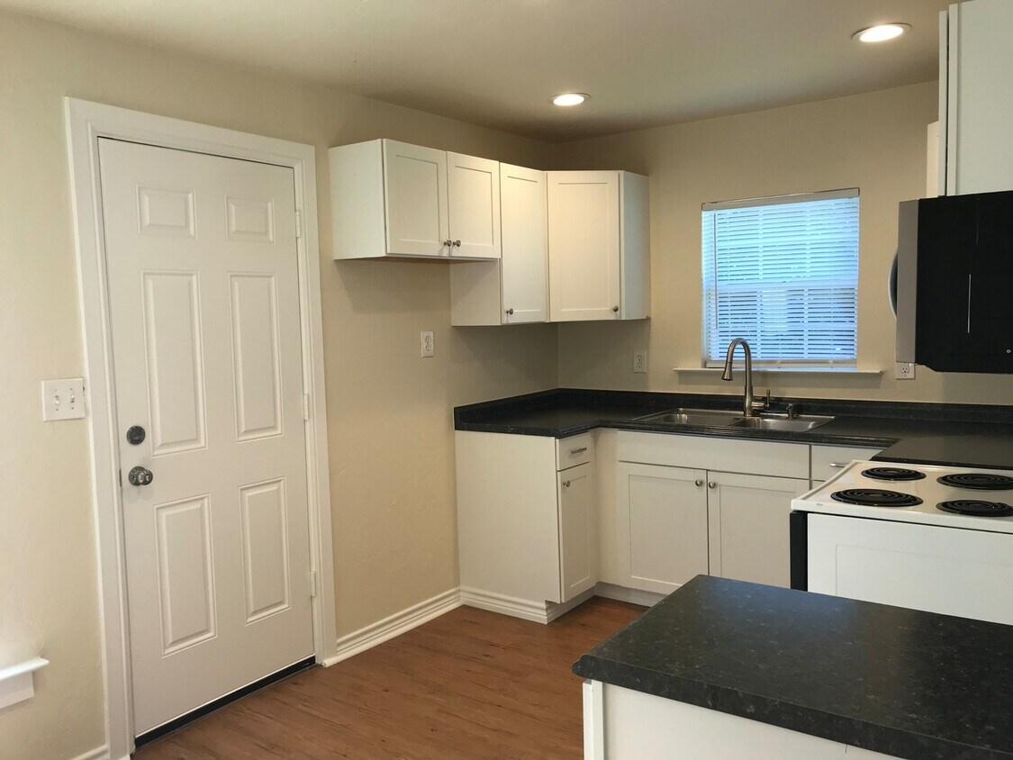 Foto principal - 416 Shannon St