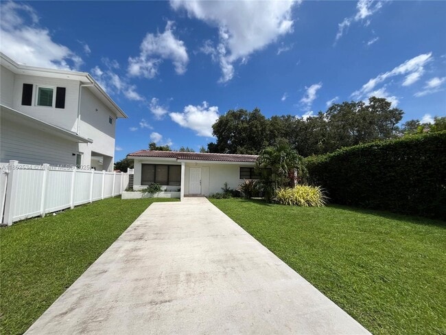Foto del edificio - 6345 SW 35th St