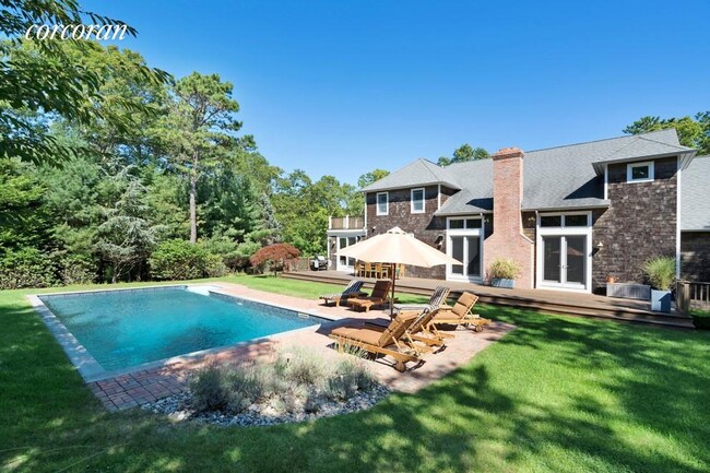 Foto del edificio - 12 Hilltop Ln