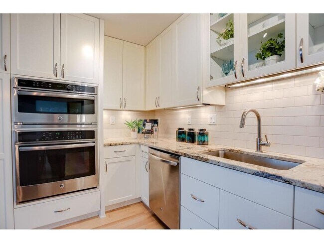 Building Photo - 1120 S 2nd St