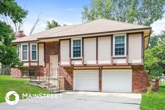 Building Photo - 1005 NE 104th Terrace