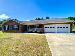 Building Photo - 2560 Nicholson Dr