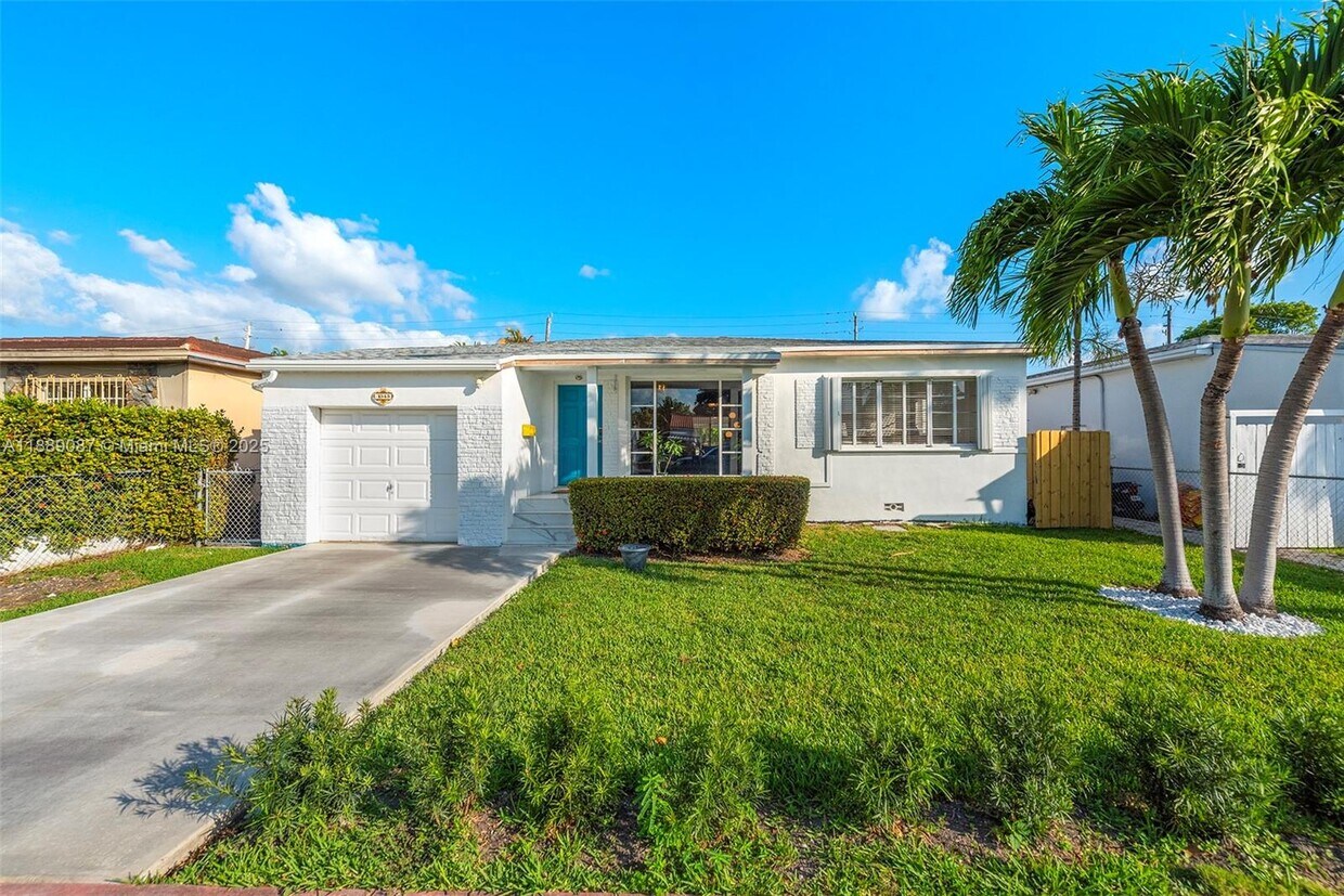 Primary Photo - 1545 Normandy Dr