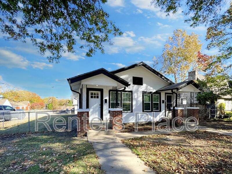 Primary Photo - 201 S Jamestown Ave