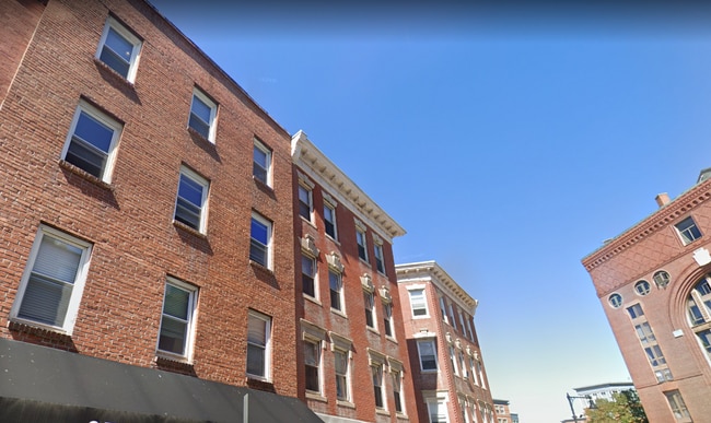 Building Photo - 376 North St