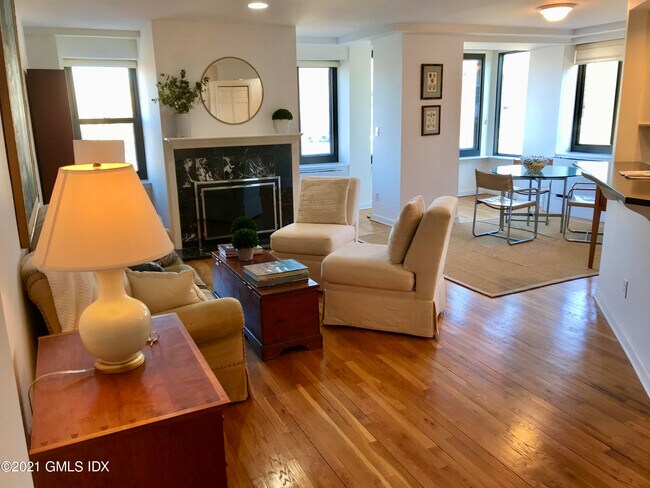 Foto del edificio - 15 Lafayette Ct