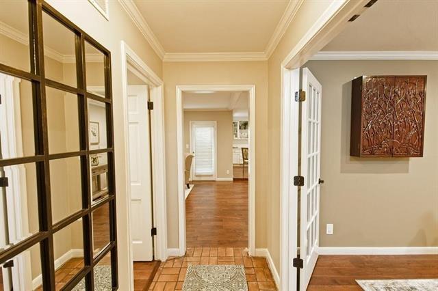 Building Photo - 1307 Glen Cove Dr