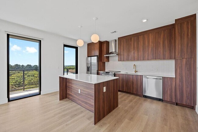Foto del edificio - 1701 Simond Ave Ave