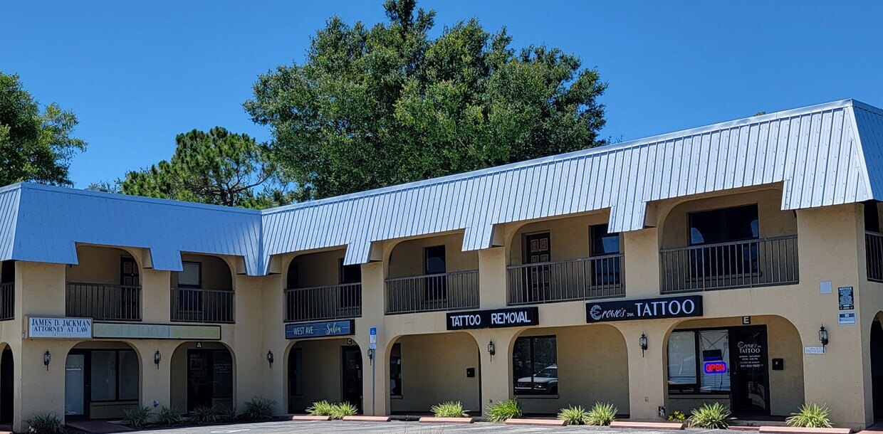 Foto principal - 5008 Manatee Ave W