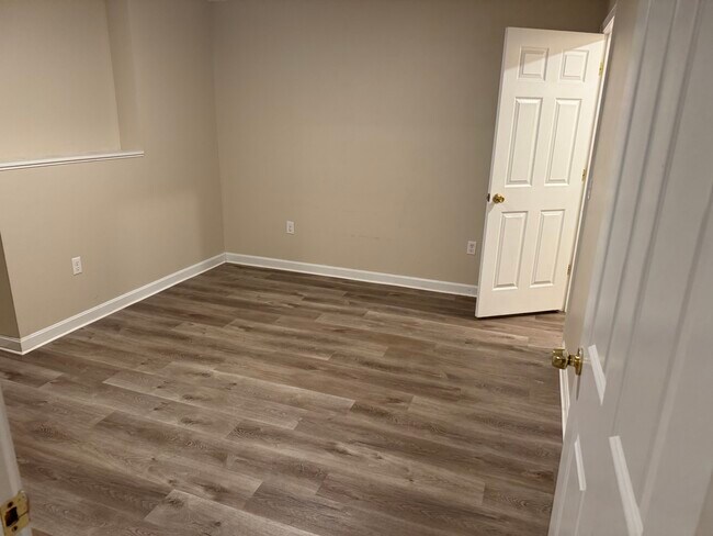 Bedroom - 225 Upper Pleasant Valley Rd