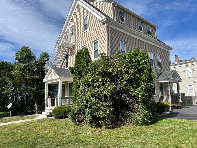 Building Photo - 25 3rd St