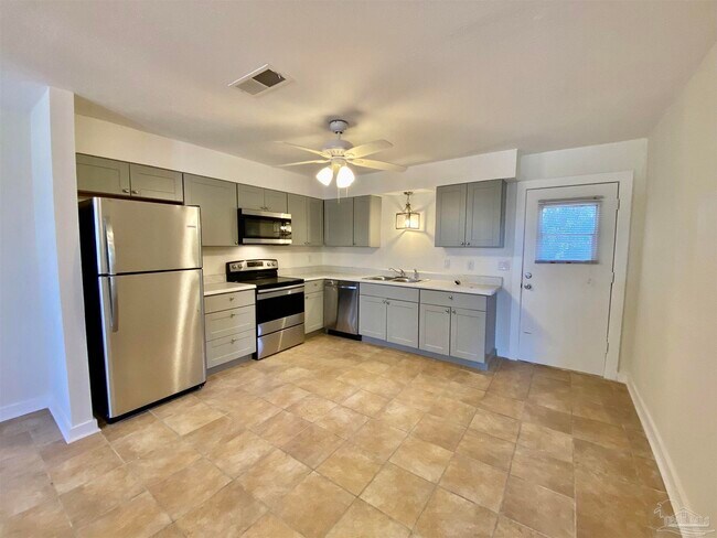 Foto del edificio - 9519 Lillian Hwy