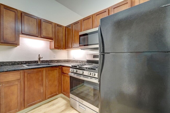 Interior Photo - Riverside Suites