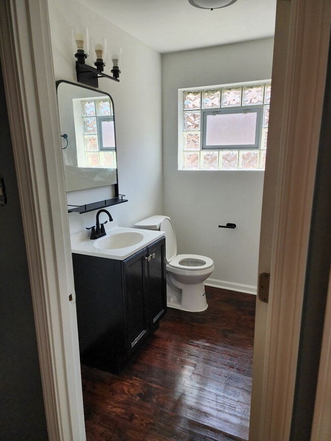 Foto del edificio - 7511 S Emerald Ave