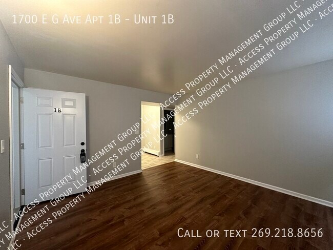 Foto del edificio - 1 bedroom apt for rent - pay electric ONLY!