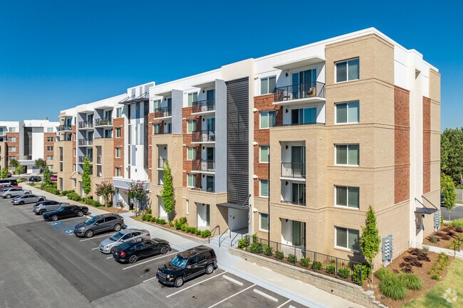 Building Photo - Sylvan Tributary