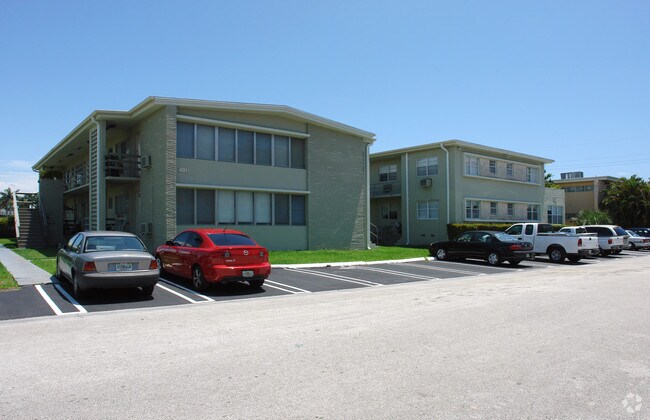 Oasis Apartments Miami Beach Fl Primary Photo Oasis Apartments