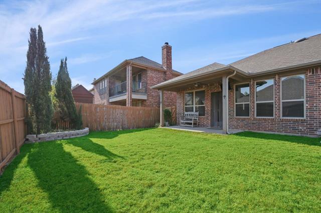 Foto del edificio - 16328 White Rock Blvd
