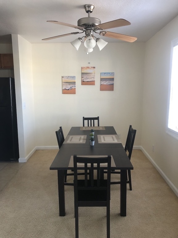 Dining room - 149 Seahorse Dr SE