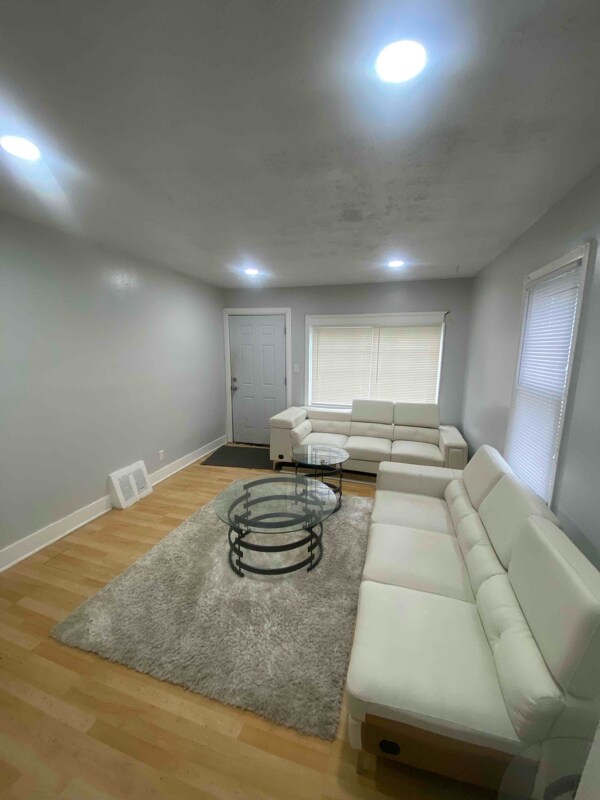 Foto del edificio - 8473 Penrod St