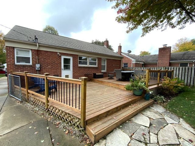 Building Photo - 4207 Custer Ave