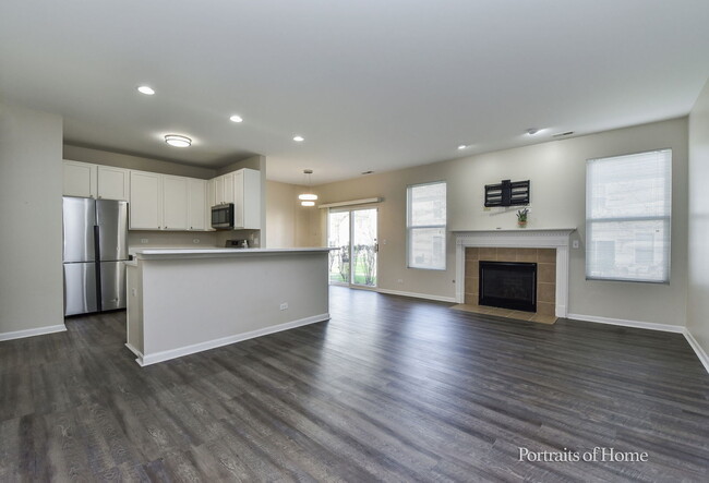 Building Photo - 680 Meadowridge Dr