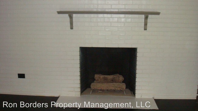 Building Photo - 3 br, 2 bath House - 109 E. Moore Street
