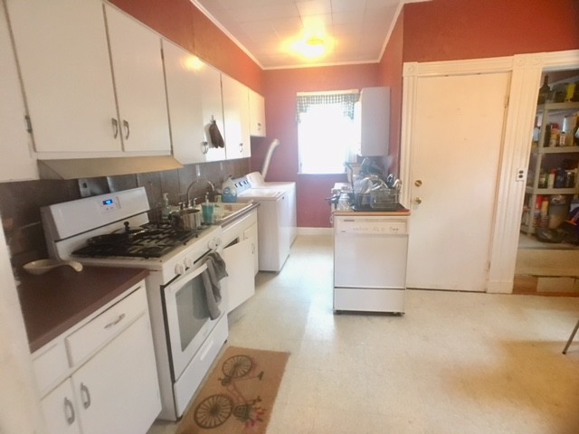 Primary Photo - 45 Montcalm Ave