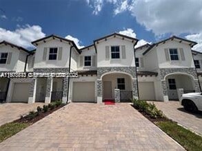 Building Photo - 2771 SE 25th Ave