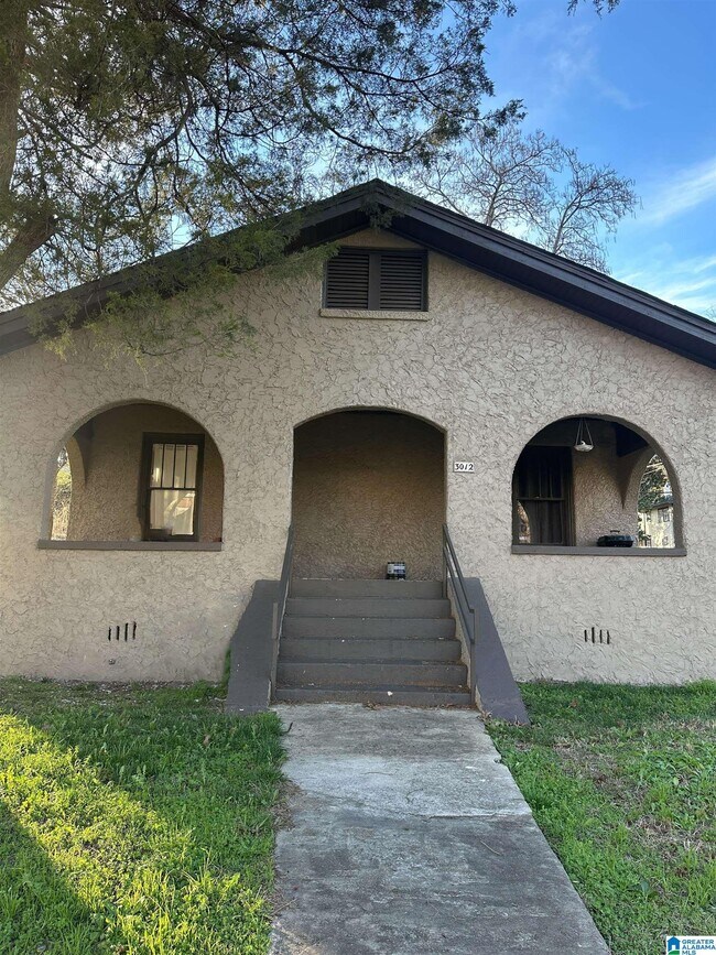 Building Photo - 3012 Anniston Ave