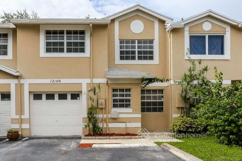 Foto principal - 12149 SW 50th Ct