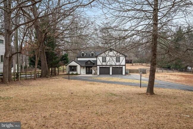Foto del edificio - 9036 Jeffery Rd