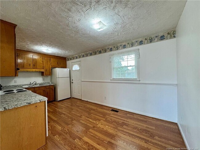 Foto del edificio - 703 Odell Rd