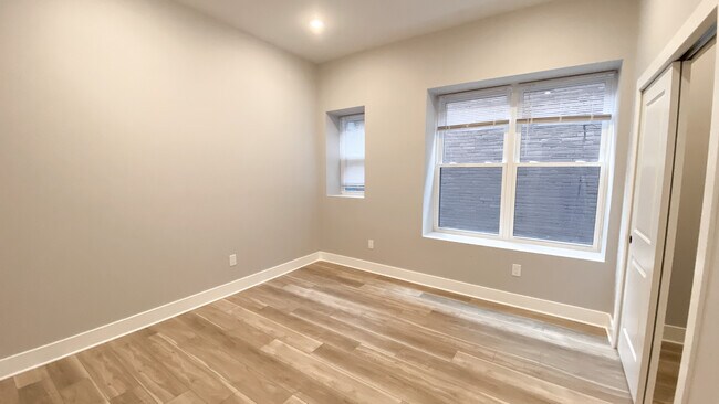 Building Photo - 4262 Parkside Ave