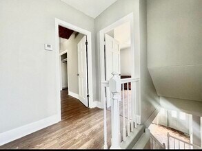 Building Photo - 512 76th St