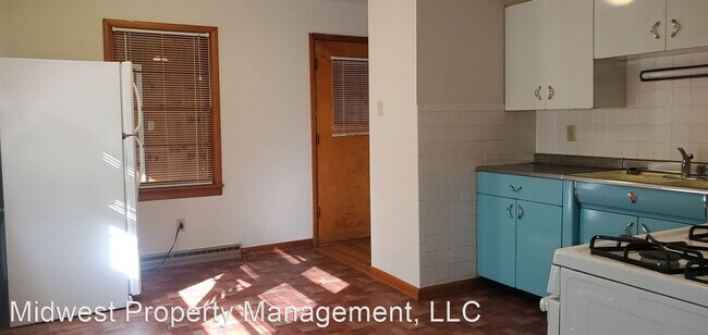 Building Photo - 3 br, 1 bath House - 201 Manor Dr.