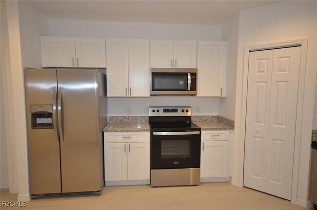 Foto del edificio - 3306 Bassie Ct