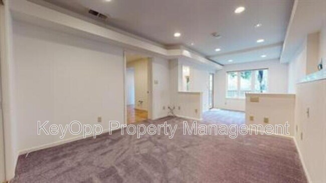 Foto del edificio - 450 28th Ave