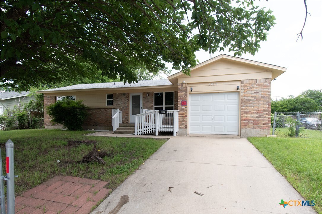 Foto principal - 1312 Stephen St