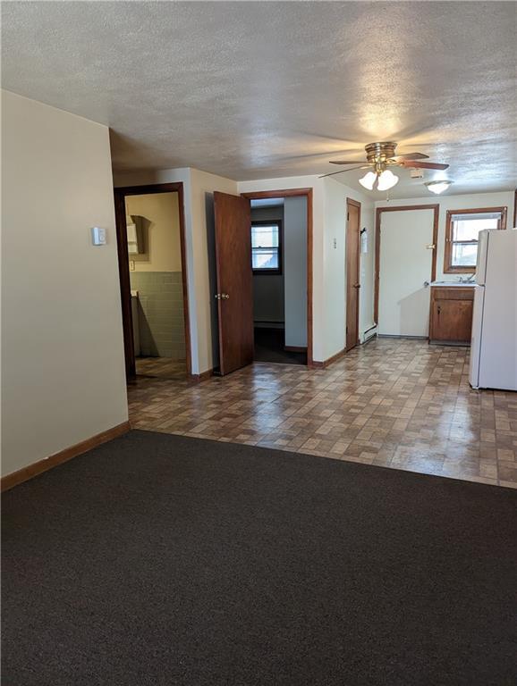 33 Gadoury Ave Unit 5, Coventry, RI 02816 Room for Rent in Coventry