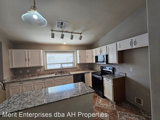 Building Photo - 3 br, 2 bath House - 4806 W VALENCIA DR