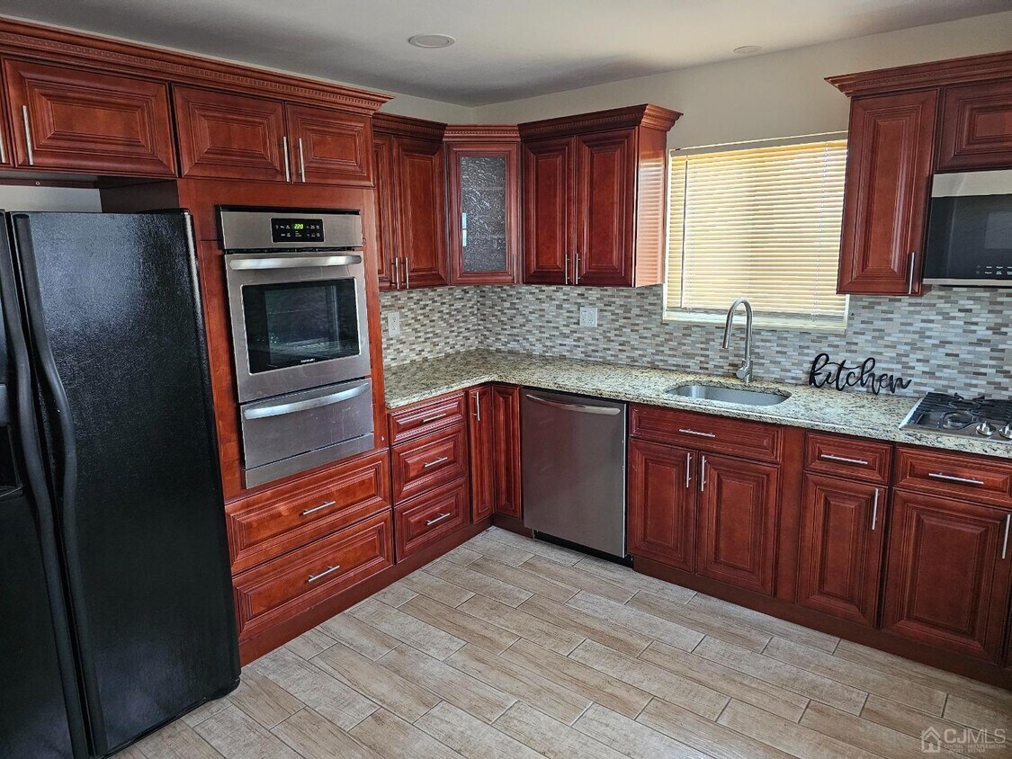 Foto principal - 401 White St